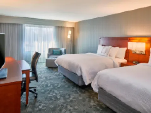 コートヤード バイ マリオット アルバニー スルーウェイ オールバニーのホテル