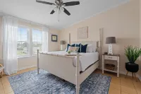Coastal Cottage w/ Pickleball and Outdoor Oasis 2 mi to Beach - balcony