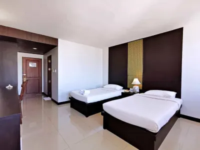 Nanaburi Hotel Hotel di Pak Nam