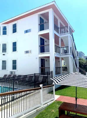 New Boutique Hotel/Condo 1.5 blocks from the beach & boardwalk #4 Hotels near Hereford Inlet Lighthouse