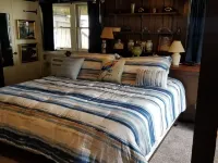 Stunning Views from Waterfront Log Cabin With Fireplace On The Chesapeake Bay Hotels in Calvert County