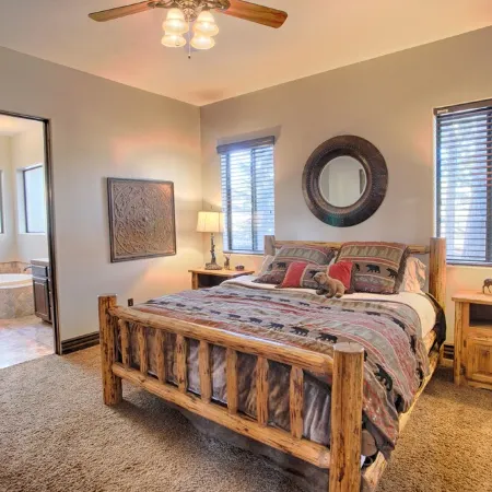 Beautiful Torreon Cabin Retreat in the Pines -20+