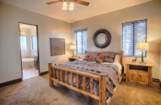 Beautiful Torreon Cabin Retreat in the Pines -20+