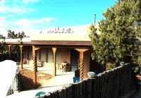 Spacious Studio Retreat in Santa Fe/5 Miles to Plaza SWAN 공원 주변 호텔