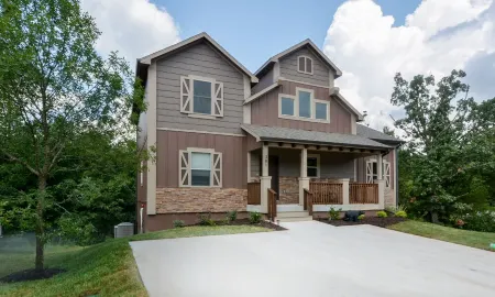 BLACK BEAR LODGE-2Pools&SplashPad  Private HotTub, Arcade, PoolTable