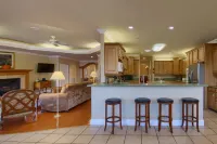 5000 SF 6 Br Lake Balboa Golfers & Boaters Dream Home