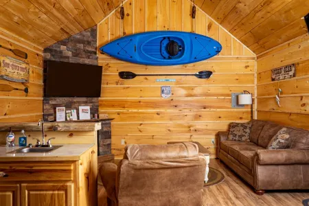Kayak Cabin w/ Air Purifier