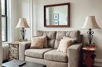 The Walnut: 1-Bedroom 2nd floor apartment in Downtown Champaign