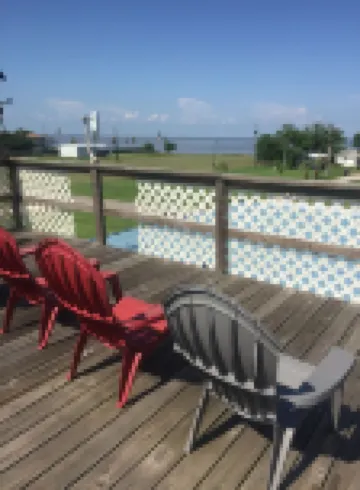 Lovely 2/2 Coastal Home next to Beach and fishing