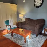 Located in the Historic downtown district, cozy studio, wifi.