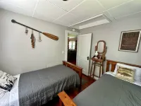 Cozy cottage with direct river access - perfect for fishing or weekend escape