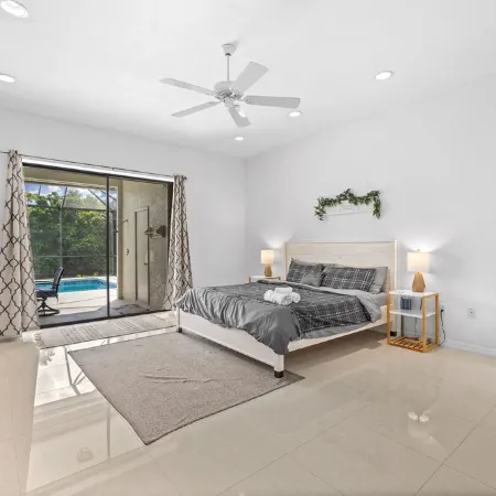 Large Pool/Spa Home Minutes from Beach with Arcade Games and Canal for Fishing.
