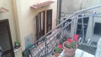 Convenient place to visit Tuscany