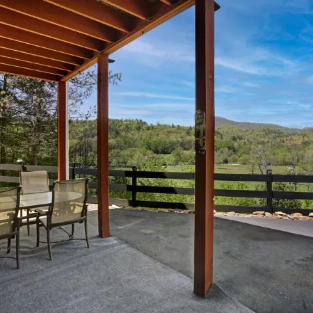 NEW! Valley View Mountain Getaway