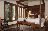 STONEHILL LODGE, SWIM, HIKE, SKI, LUXURY