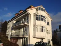Top apartment with 2 bedrooms, balcony and internet flat rate