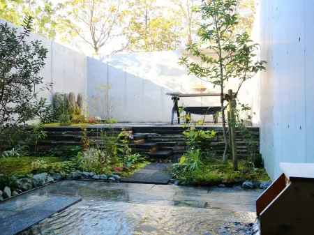 Fujinohana Hotel Отели рядом со станцией JR Kirishima Jingu Station