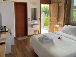 Calm Beach Inn