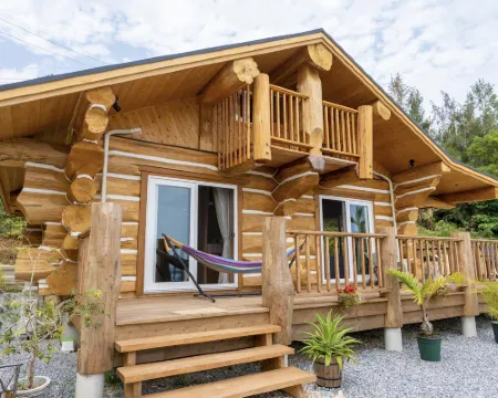 Warayunya Hoteles en Higashi