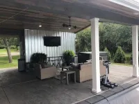 Enjoy your own private family resort! Pool, hot tub, lakefront, sunsets, more!