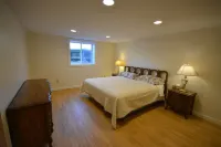 Spacious Farm House on the working historic Story Ranch, private river access