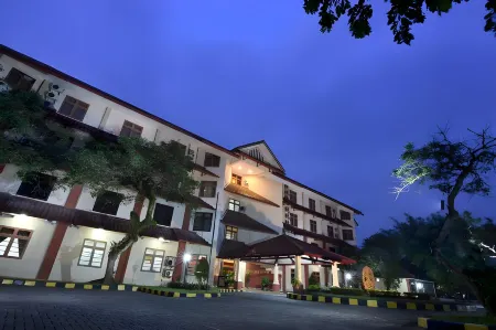 위즈마 마카라 스위트 파워드 바이 아키펠라고