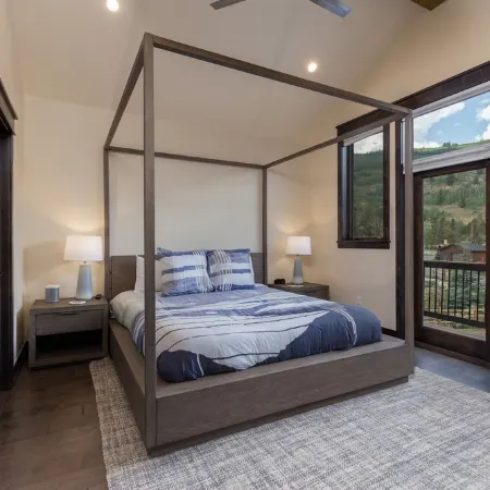 Modern ski house with gourmet kitchen, ski views, hot tub/pool, steps to gondola
