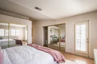 Designer 2 BDRM/2 BATH Country Club Villa!