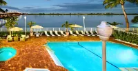 Fairfield Inn & Suites Palm Beach Hotel di Lake Worth