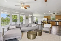 Family-sized beach retreat w/ gulf views