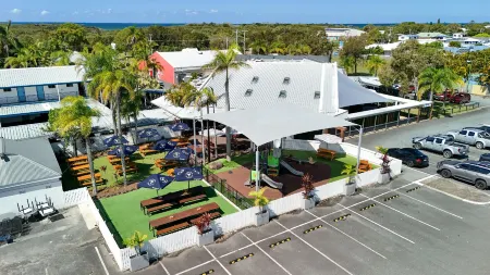 Currimundi Hotel Motel