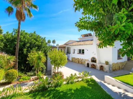 Aries Отели рядом с достопримечательностью «Mirador Barranco del Rio Higueron»