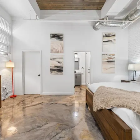 Exclusive Luxury Penthouse - Heart of Downtown Cleveland - Rare Find Отели рядом с достопримечательностью «Флатс»