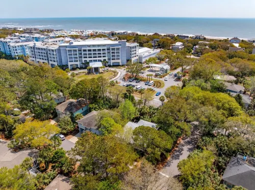 “Still in the Dunes”, Golf & Dining, Screened Porch, Ping Pong, Heart of Iop