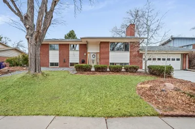 Charming 2-Bedroom House in Denver Area - Near Tech Center > 30 Day Min. Rental> Hotels in 