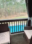 The Spacious Loft Apartment 3/2 Kingbed with Stairs, Pool and Grill Sleeps 7. Hotels in Greene County