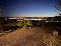 New Family Home, Large Driveway Close to The Lake, The River, and The Casinos. Hotels in Mohave County