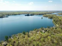 Private cabin on beautiful Long Lake- close to Walker and Longvile