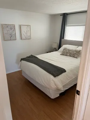 Beautiful remodeled Golf & Tennis 55 + Hotels near 40868 Ave Solana