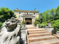 Historic Cotton Mansion Duluth Boutique Hotel
