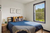 For Lake Sake by AvantStay Lakefront Hot Tub View