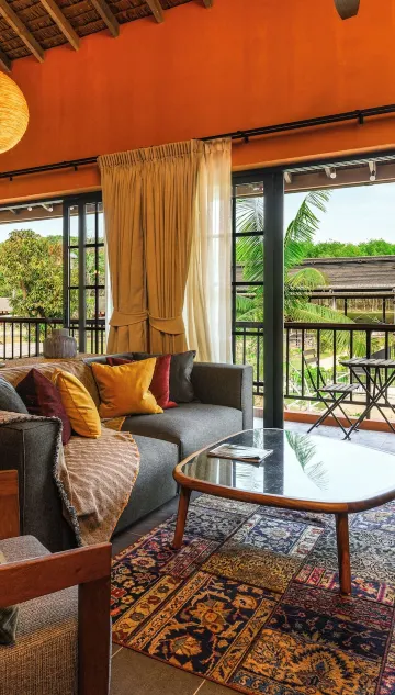 ห้องแฟมมิลีเตียงคู่ หลายอย่างเตียง ระเบียง วิวสวน