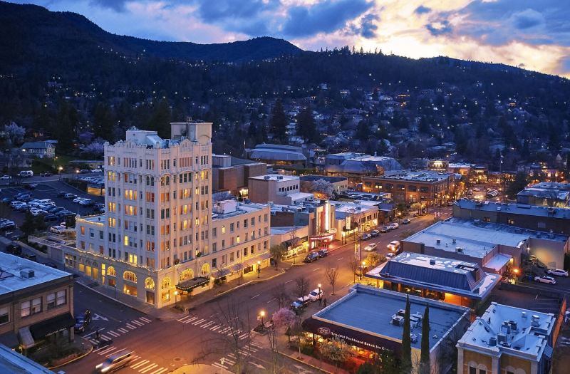 Ashland Springs Hotel