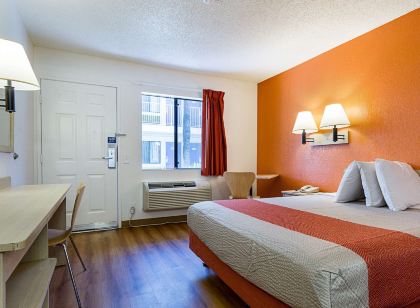 Motel 6 Mesa, AZ - South