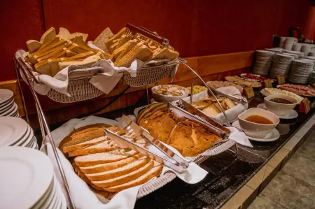 Hotel Diego de Almagro Punta Arenas Отели в г. Магальянес