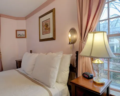 Melville House Newport Hotels in Newport