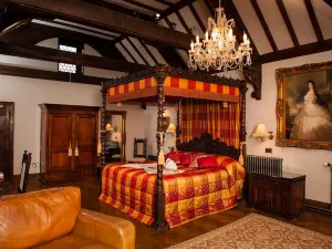 Hillbark Hotel & Spa