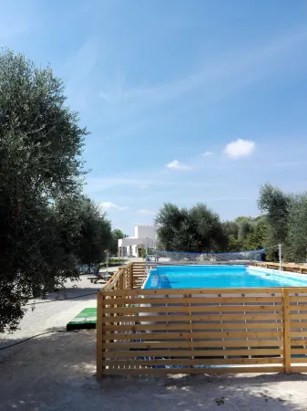 Il Casolare Degli Ulivi Отели рядом с достопримечательностью «Tsunami Water Park»