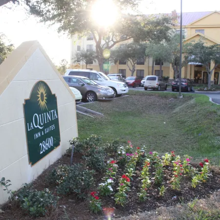 La Quinta Inn & Suites by Wyndham Bonita Springs Naples N.