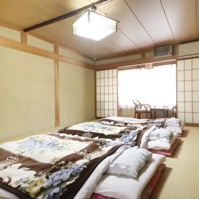 Yudanaka Seifuso Hotels near Yomase Station